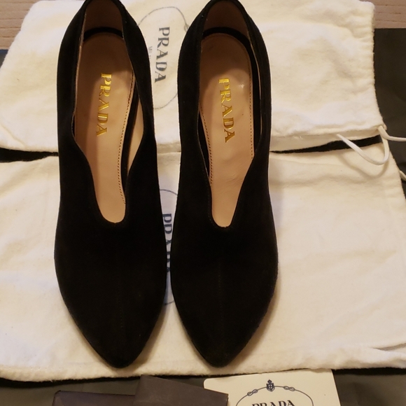 Prada black ⚫ Suede heels - Picture 1 of 11